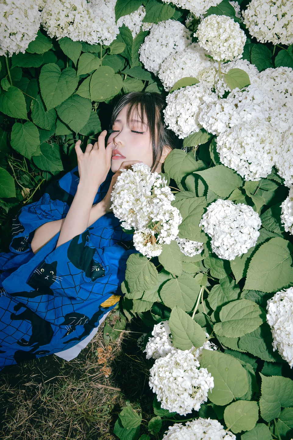 ElyEE子 - Rainy Season Black Cat [38P,4V-93MB] tg@simisebaisi 【丝足阁】032.webp